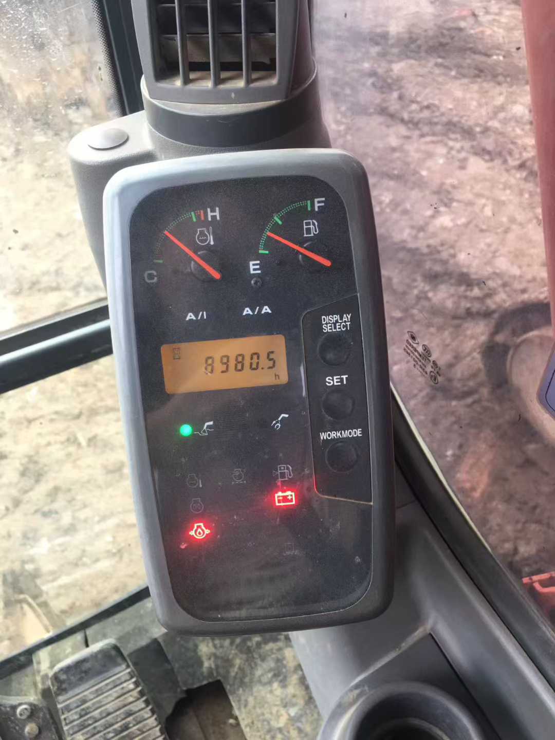 Used Hitachi ZX240-3 Excavator 2015 Model / 4