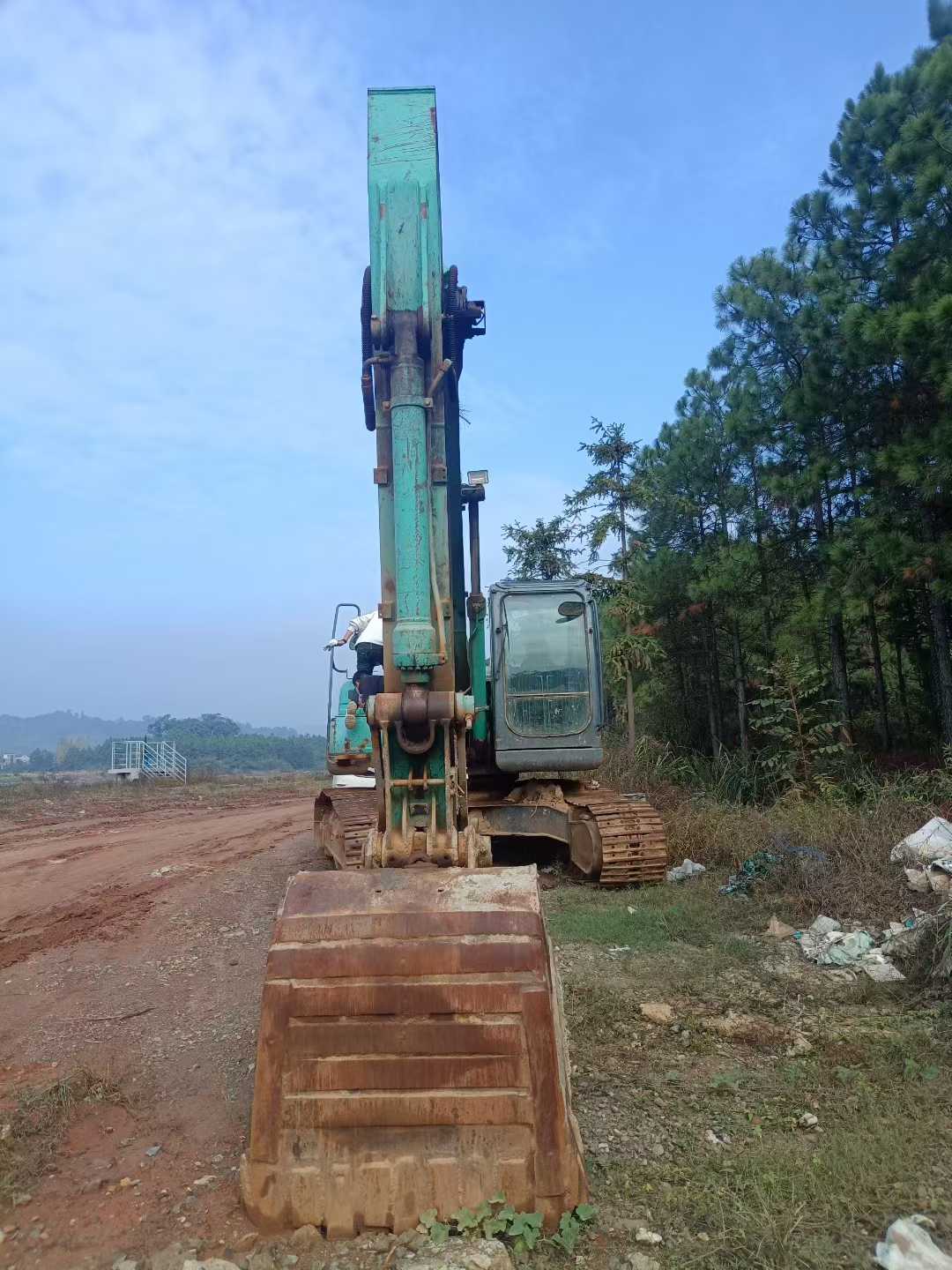 Used Kobelco SK200 Excavator 2016 Model / 9