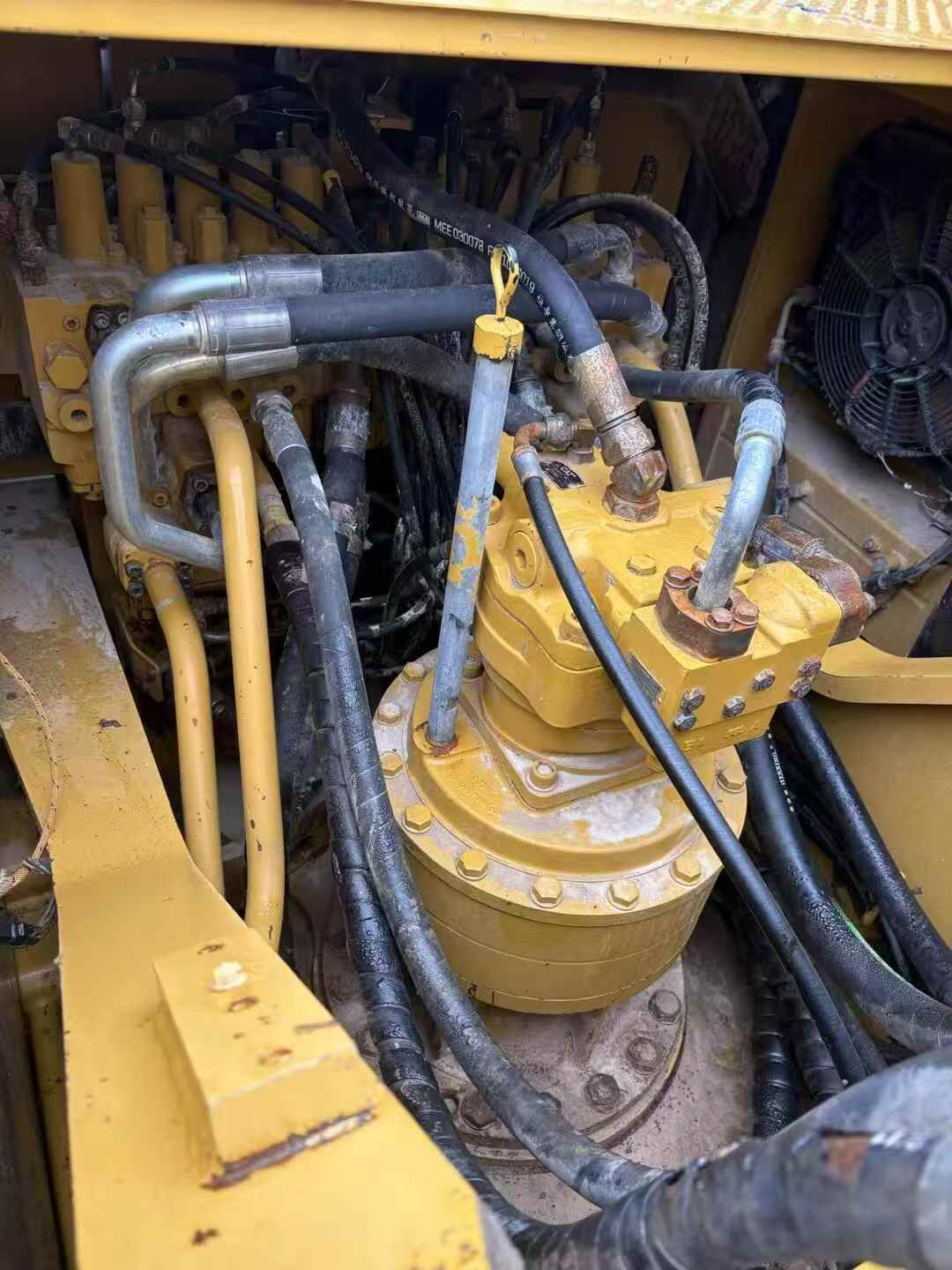 Used Caterpillar 330L Excavator 2016 Model / 7