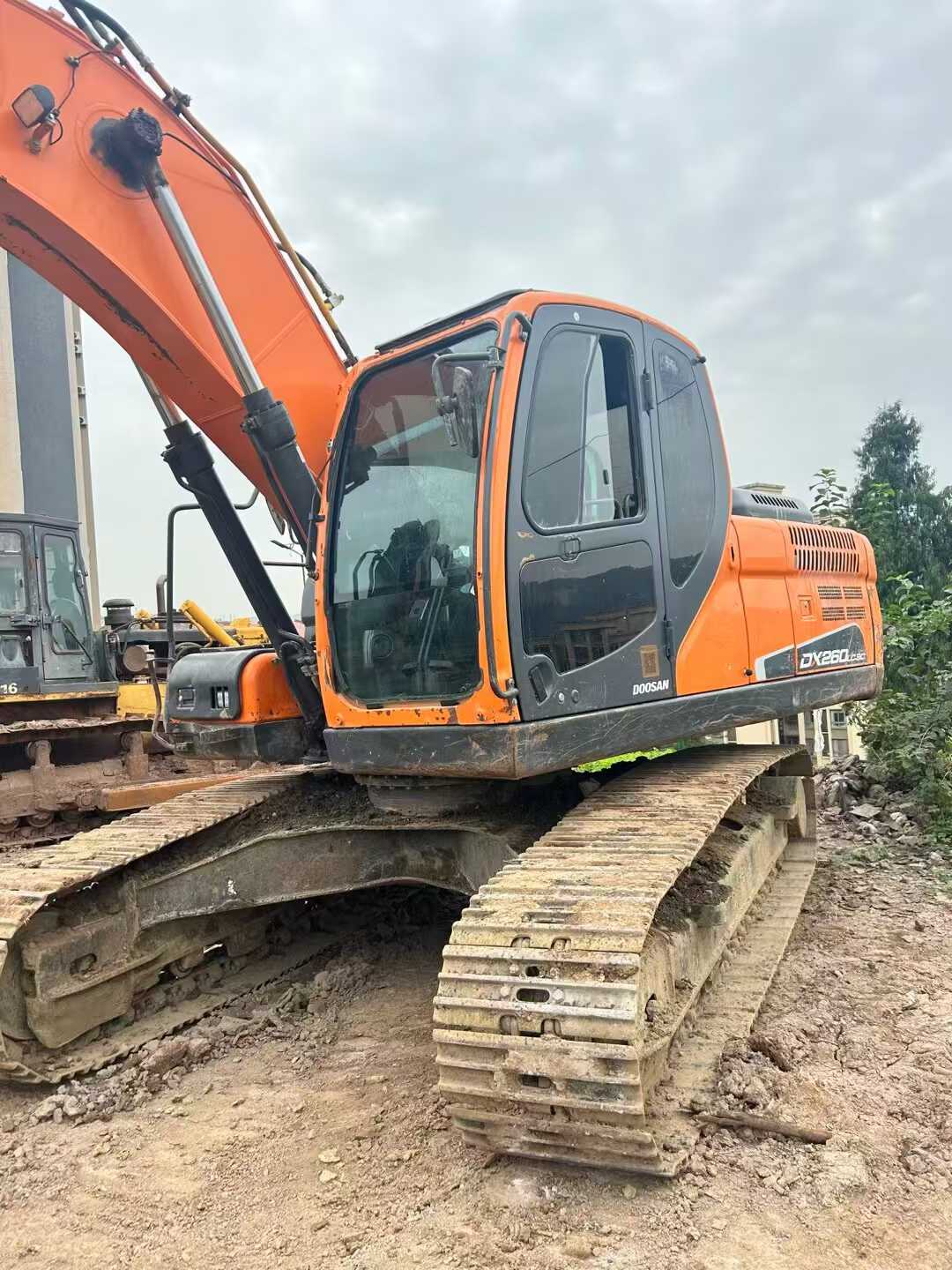 Used Doosan DH220 Excavator 2021 Model