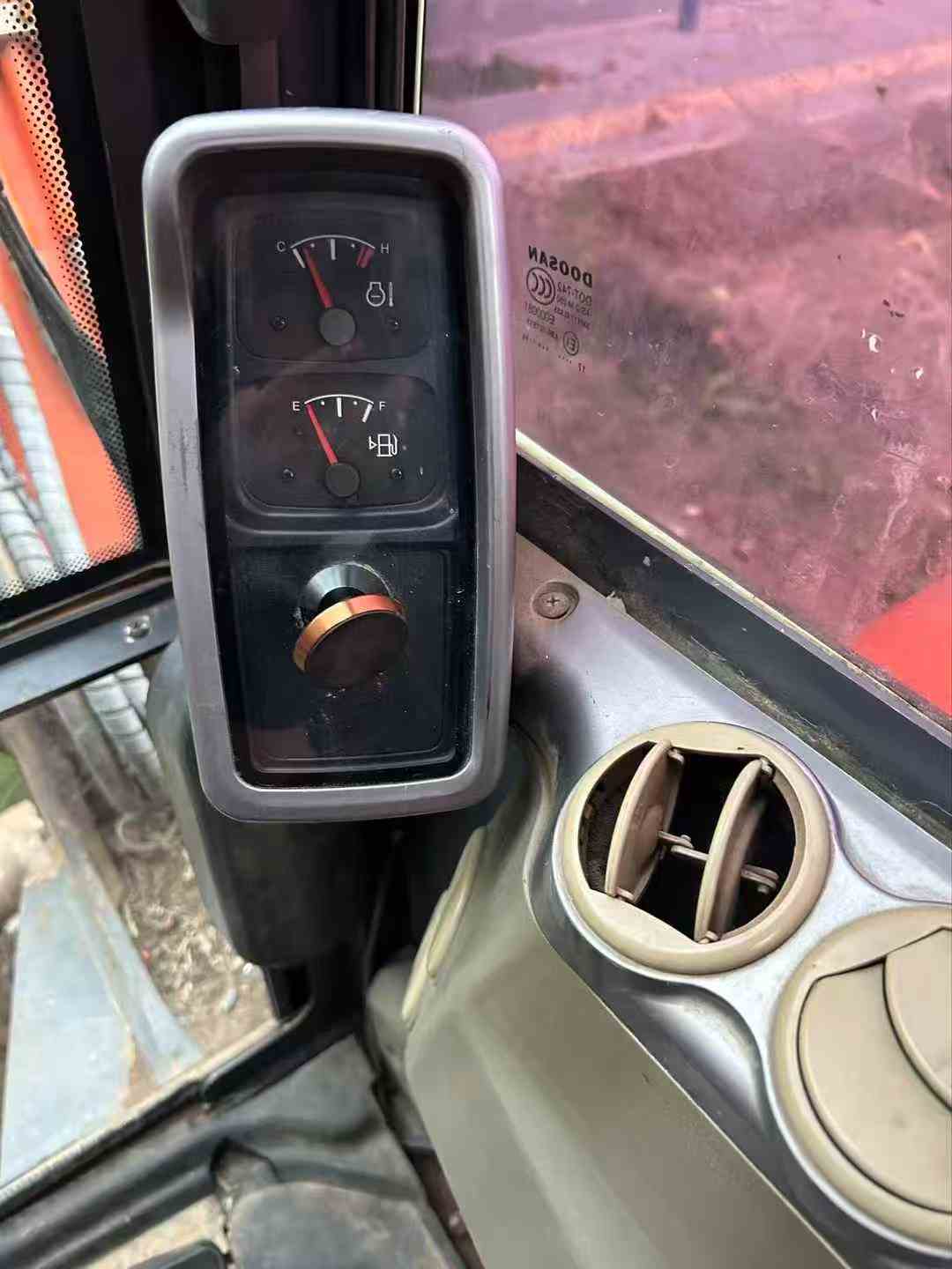 Used Doosan DH55 Excavator 2018 Model / 8