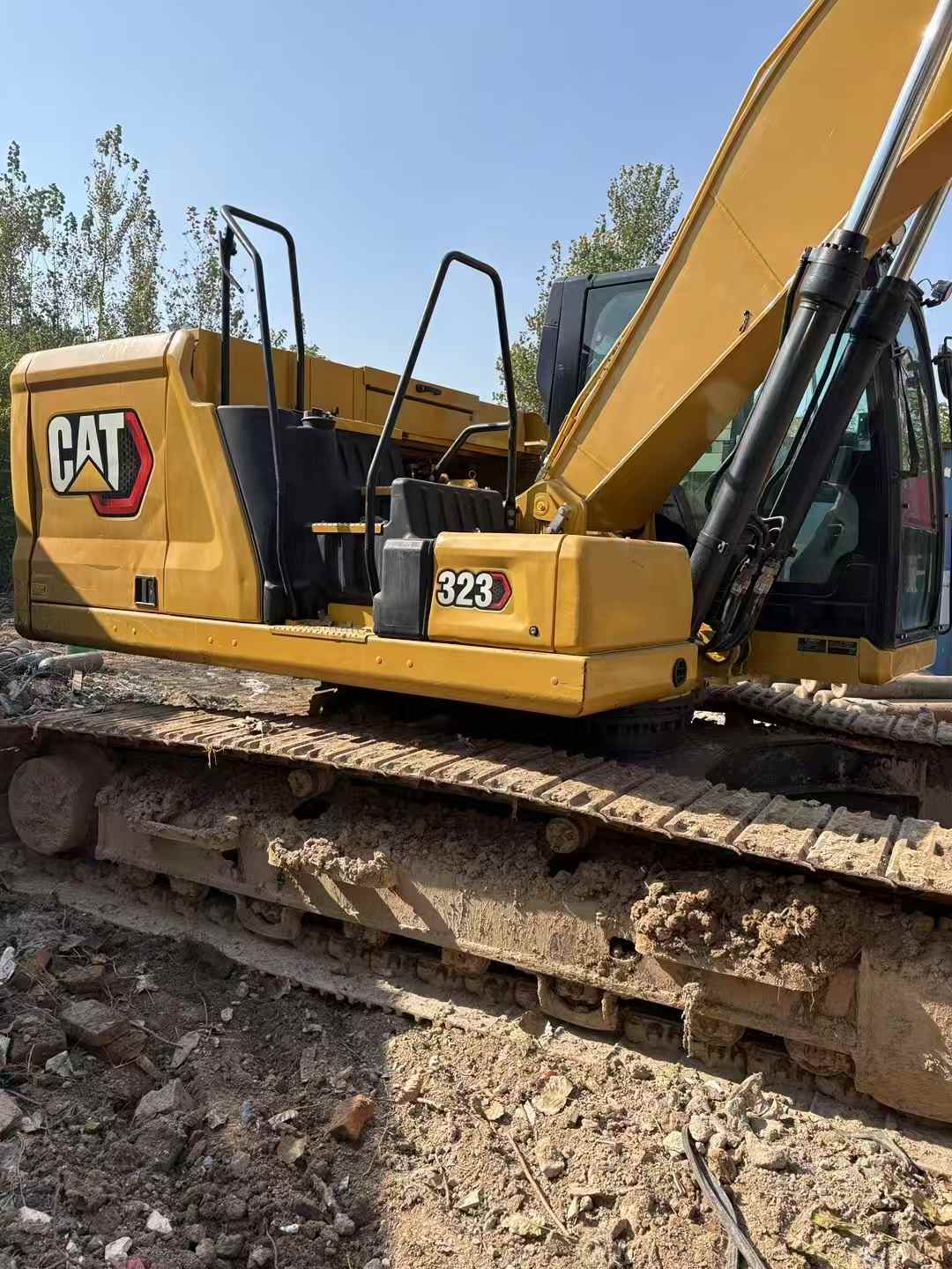 Used Caterpillar 323 Excavator 2020 Model / 2