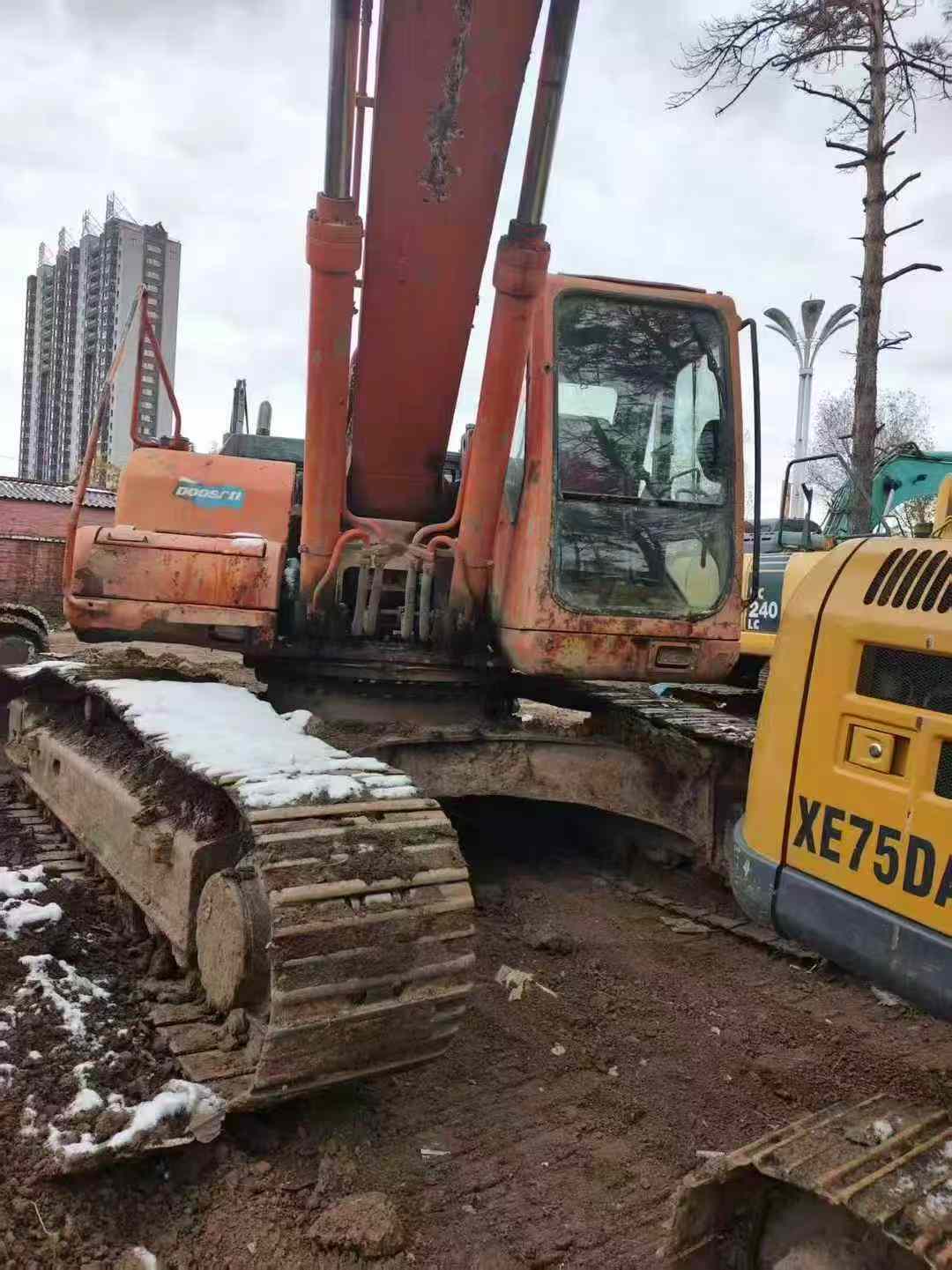 Used Doosan DL300 Excavator 2016 Model / 3