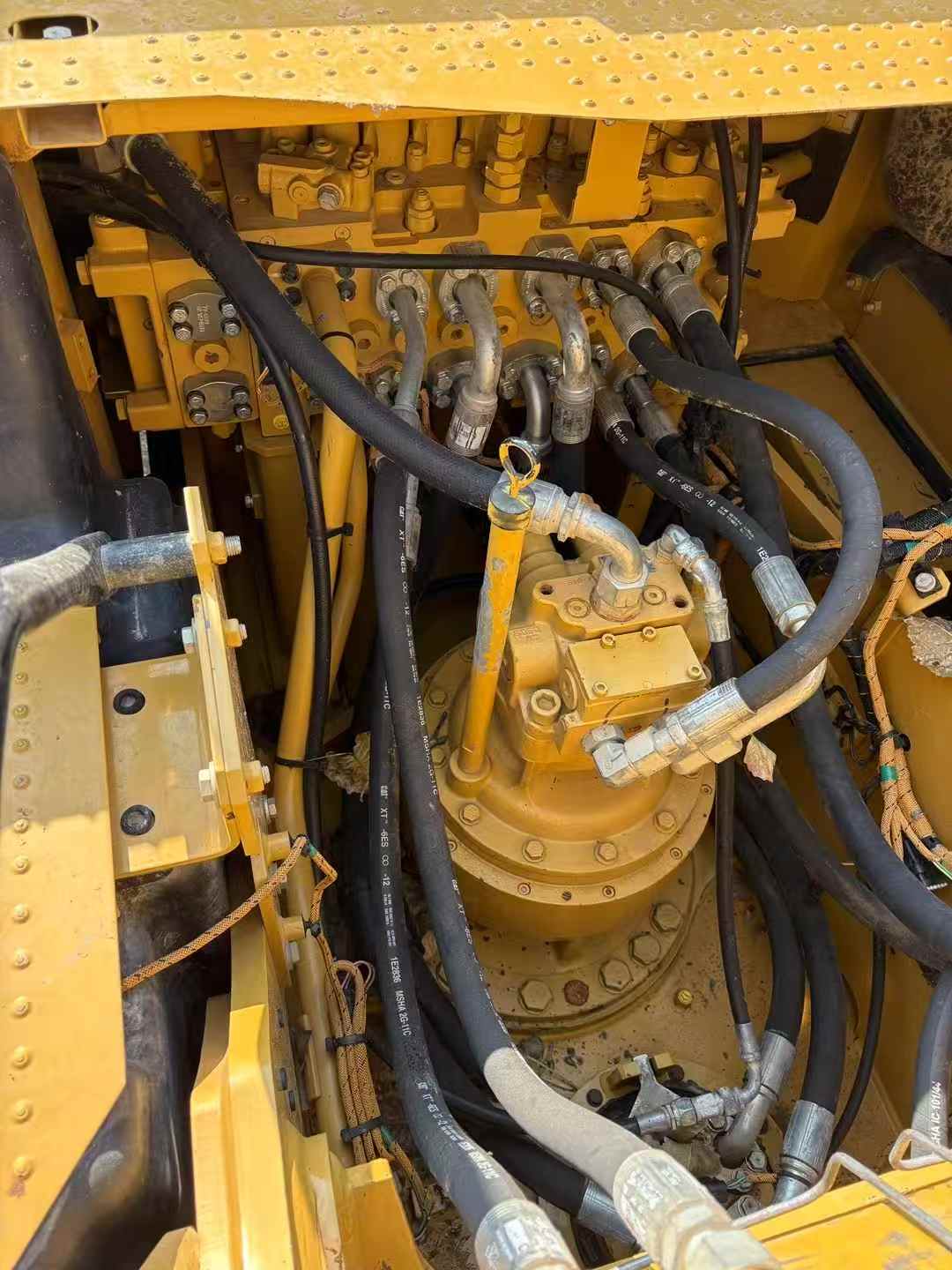 Used Caterpillar 323 Excavator 2020 Model / 7