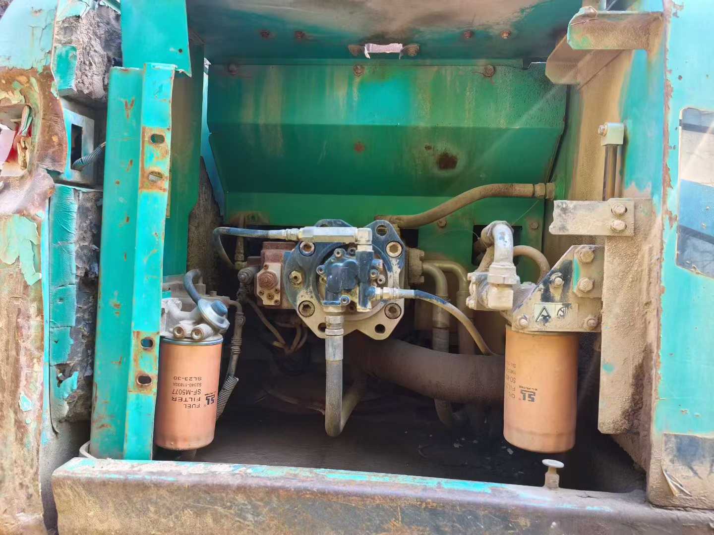 Used Kobelco SK200-8 Excavator 2016 Model / 8