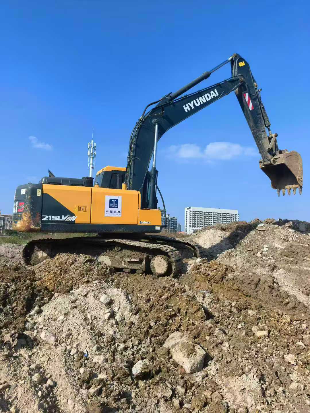 Used Hyundai R215VSN Excavator 2021 Model / 5