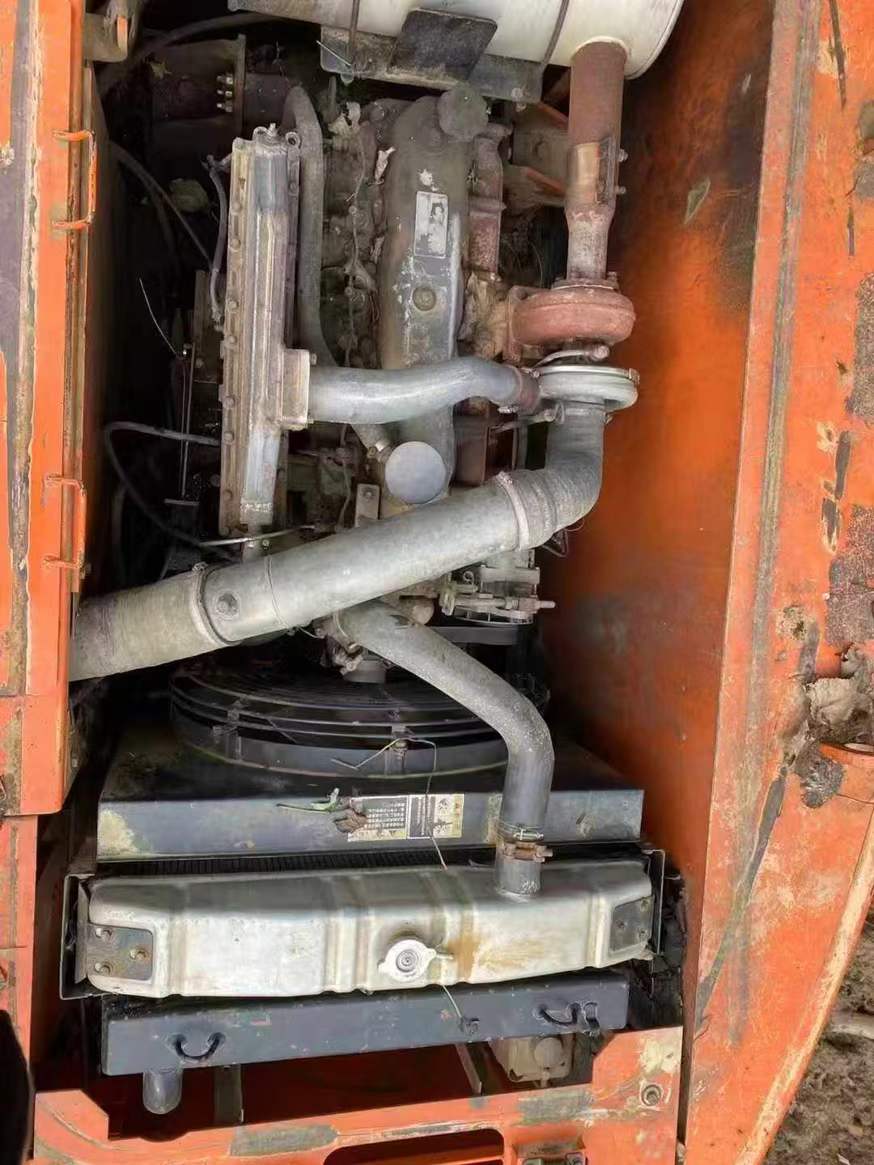 Used Doosan DH220-7 Excavator 2016 Model / 7