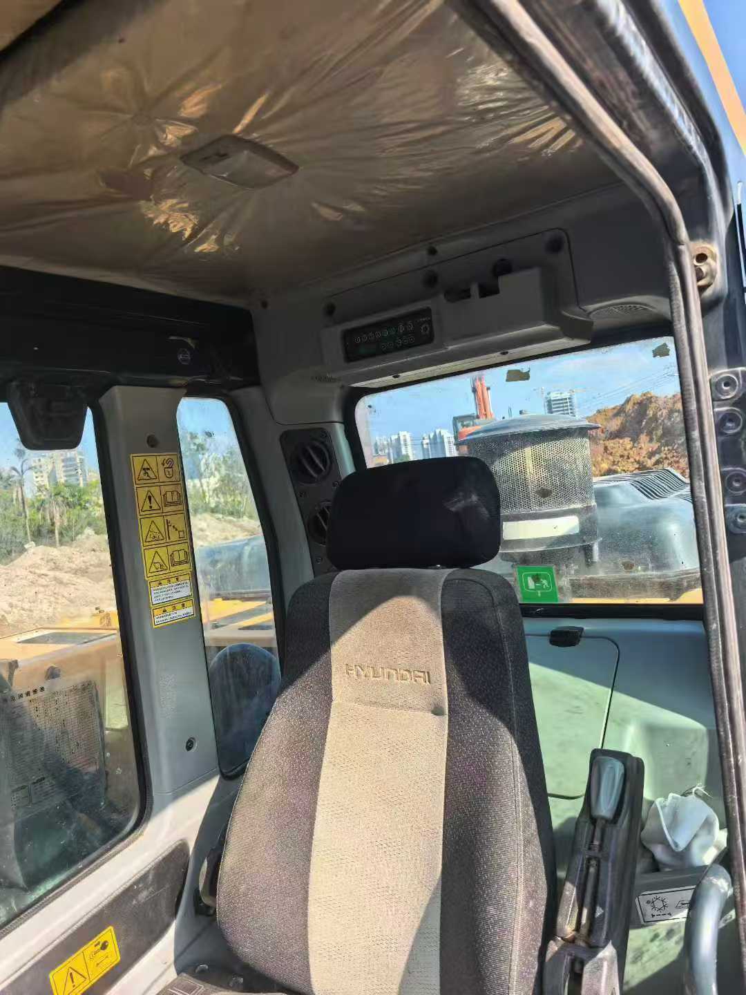 Used Hyundai R215VSN Excavator 2021 Model / 8