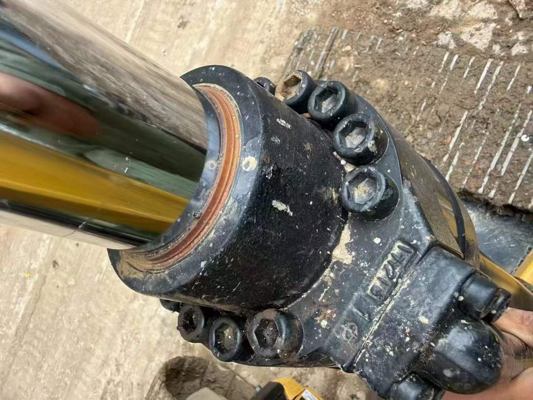 Used Caterpillar 323 Excavator 2018 Model / 2