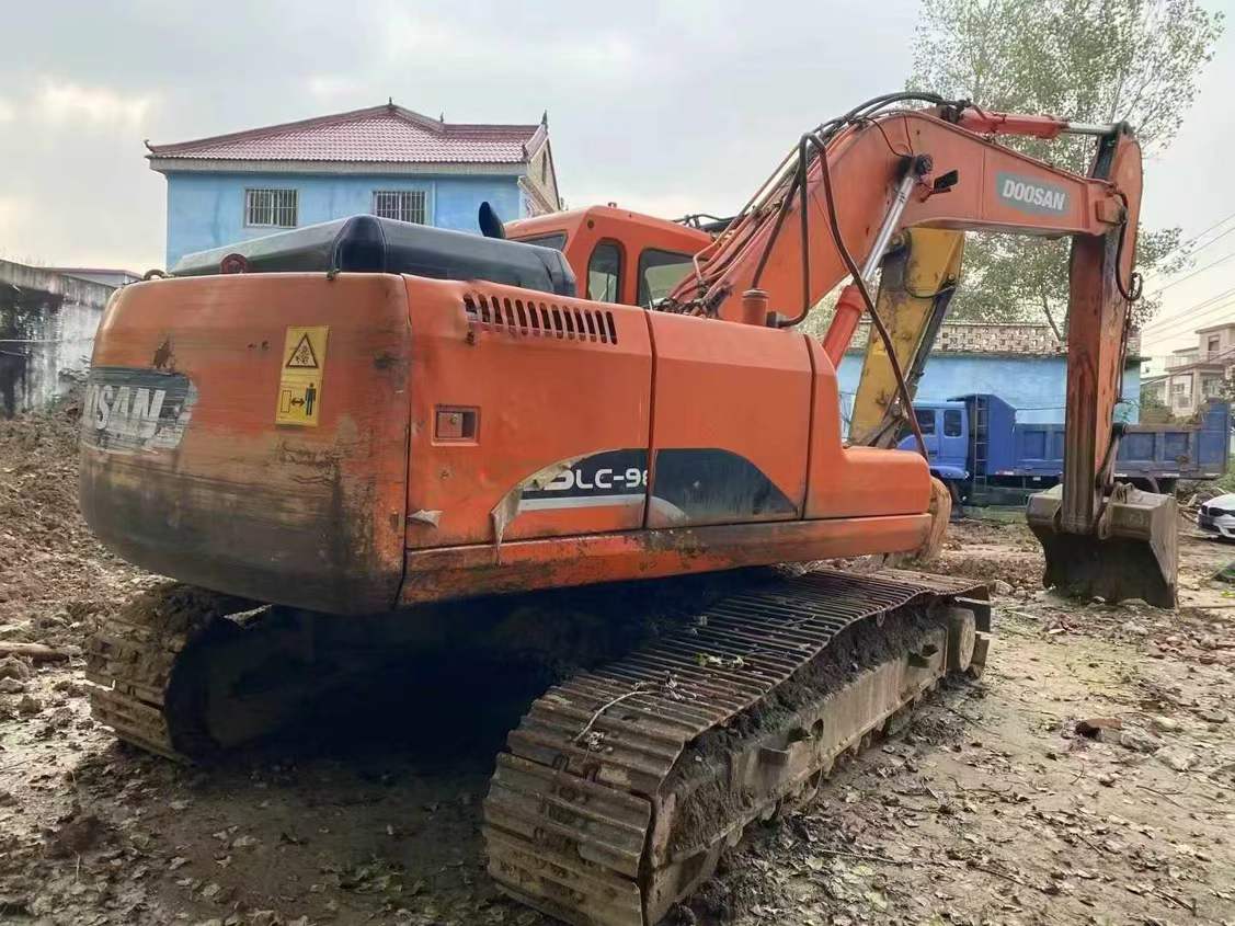 Used Doosan DH220-7 Excavator 2016 Model / 2