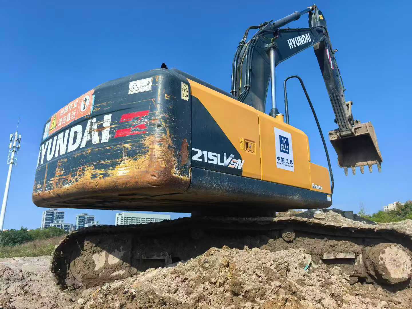 Used Hyundai R215VSN Excavator 2021 Model / 3