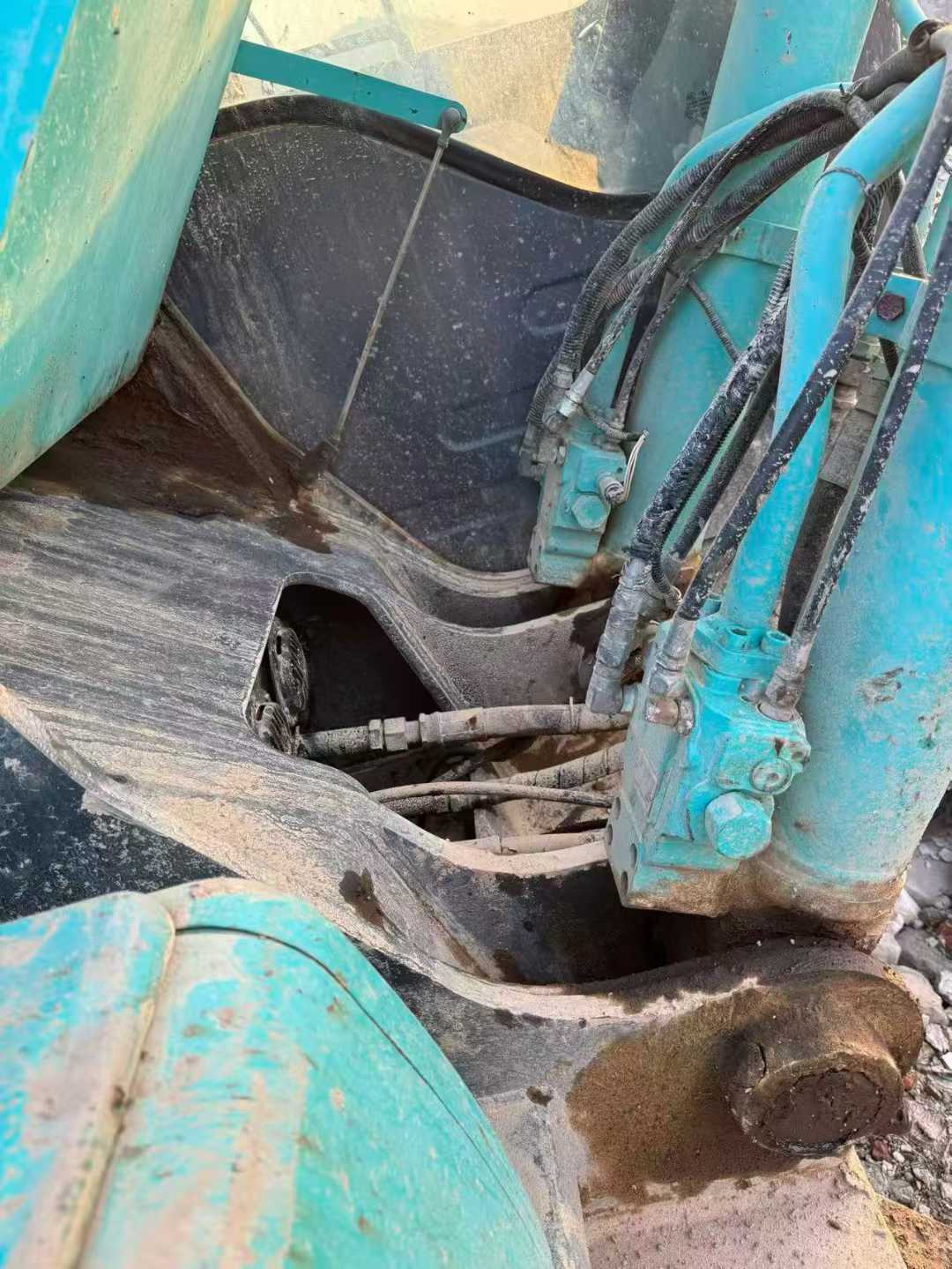 Used Kobelco SK200 Excavator 2016 Model / 7