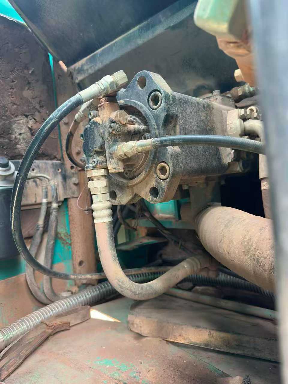 Used Kobelco SK330 Excavator 2016 Model / 3