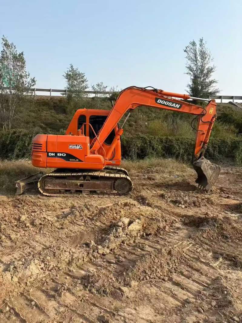 Used Doosan DX80 Excavator 2016 Model / 3