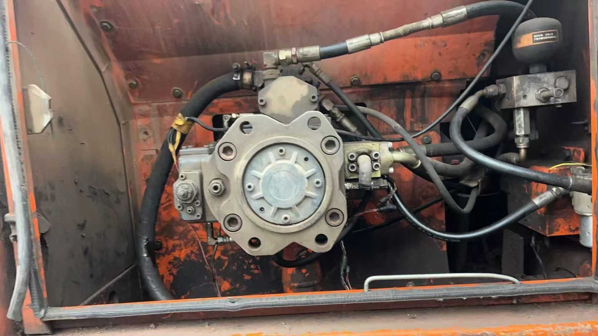 Used Doosan DH220 Excavator 2016 Model / 7