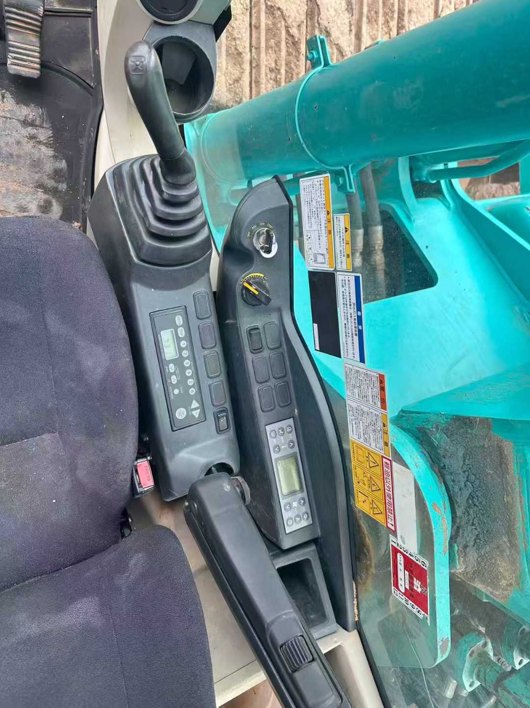 Used Kobelco SK330 Excavator 2016 Model / 8