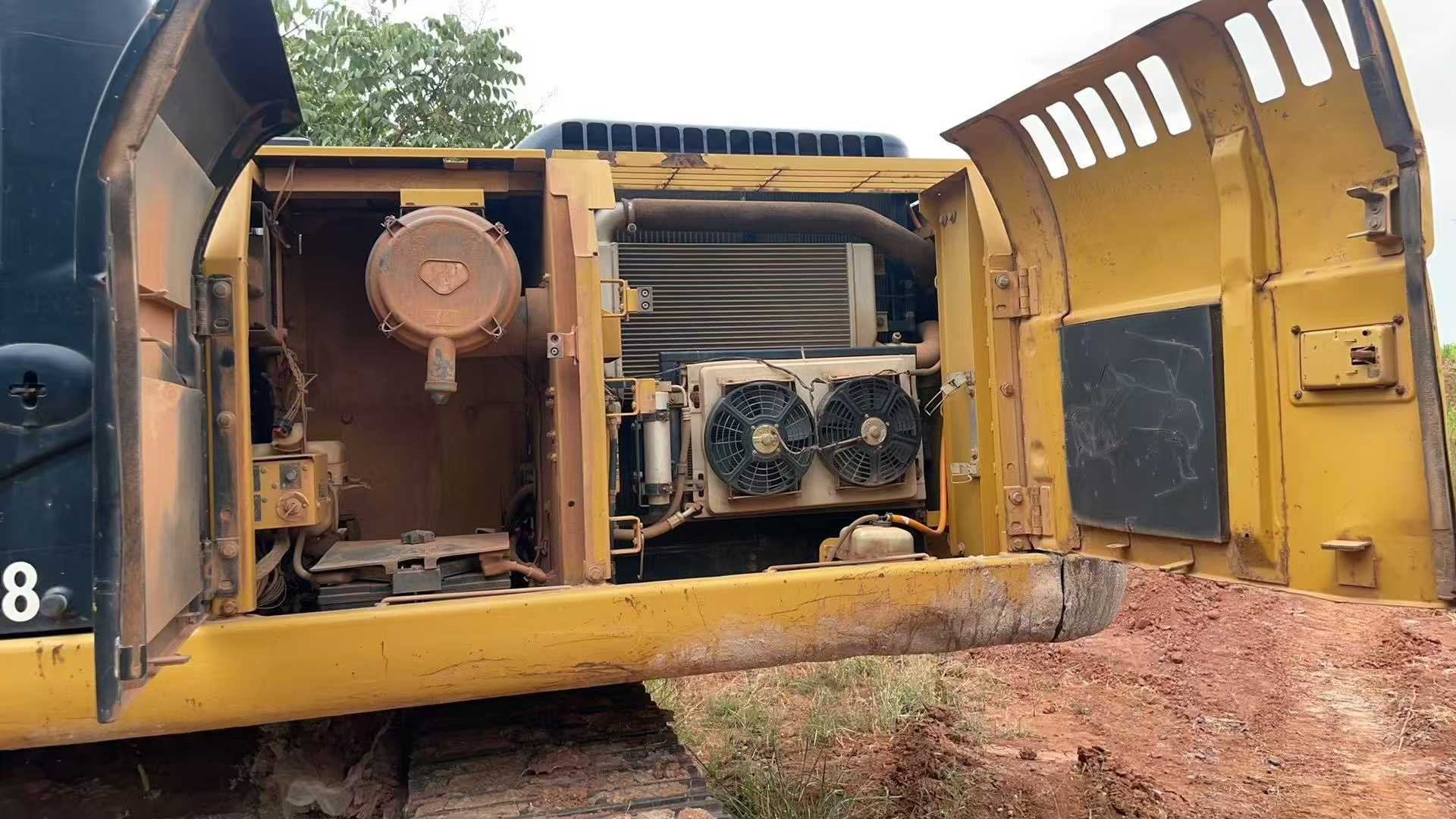 Used Caterpillar 320D Excavator 2016 Model