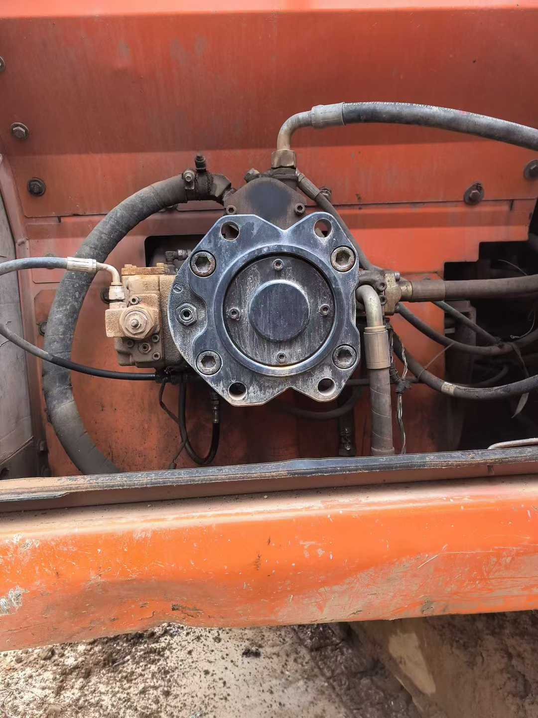 Used Doosan S225 Excavator 2011 Model / 4