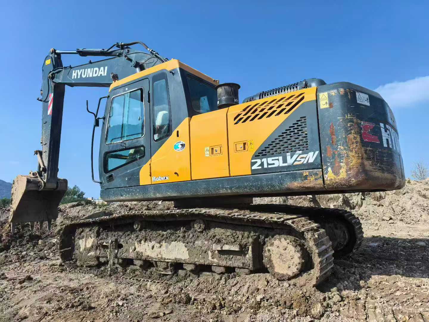 Used Hyundai R215VSN Excavator 2021 Model / 6
