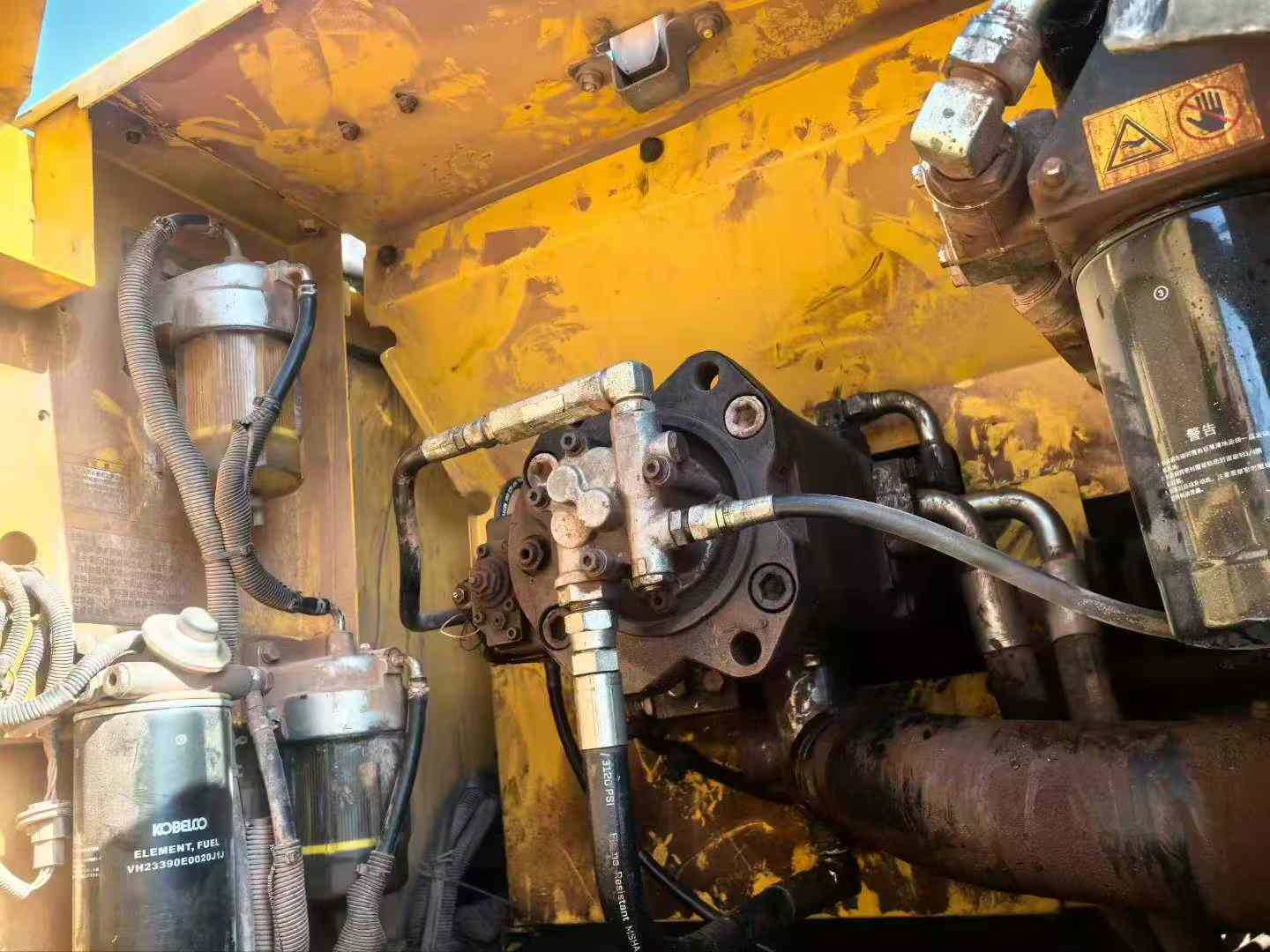 Used Kobelco SK330-8 Excavator 2011 Model / 6