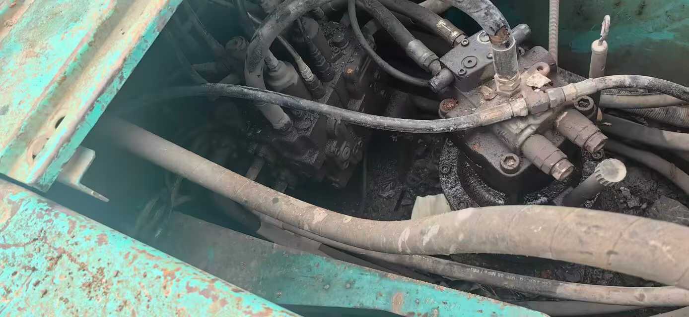 Used Kobelco SK2008 Excavator 2016 Model / 8