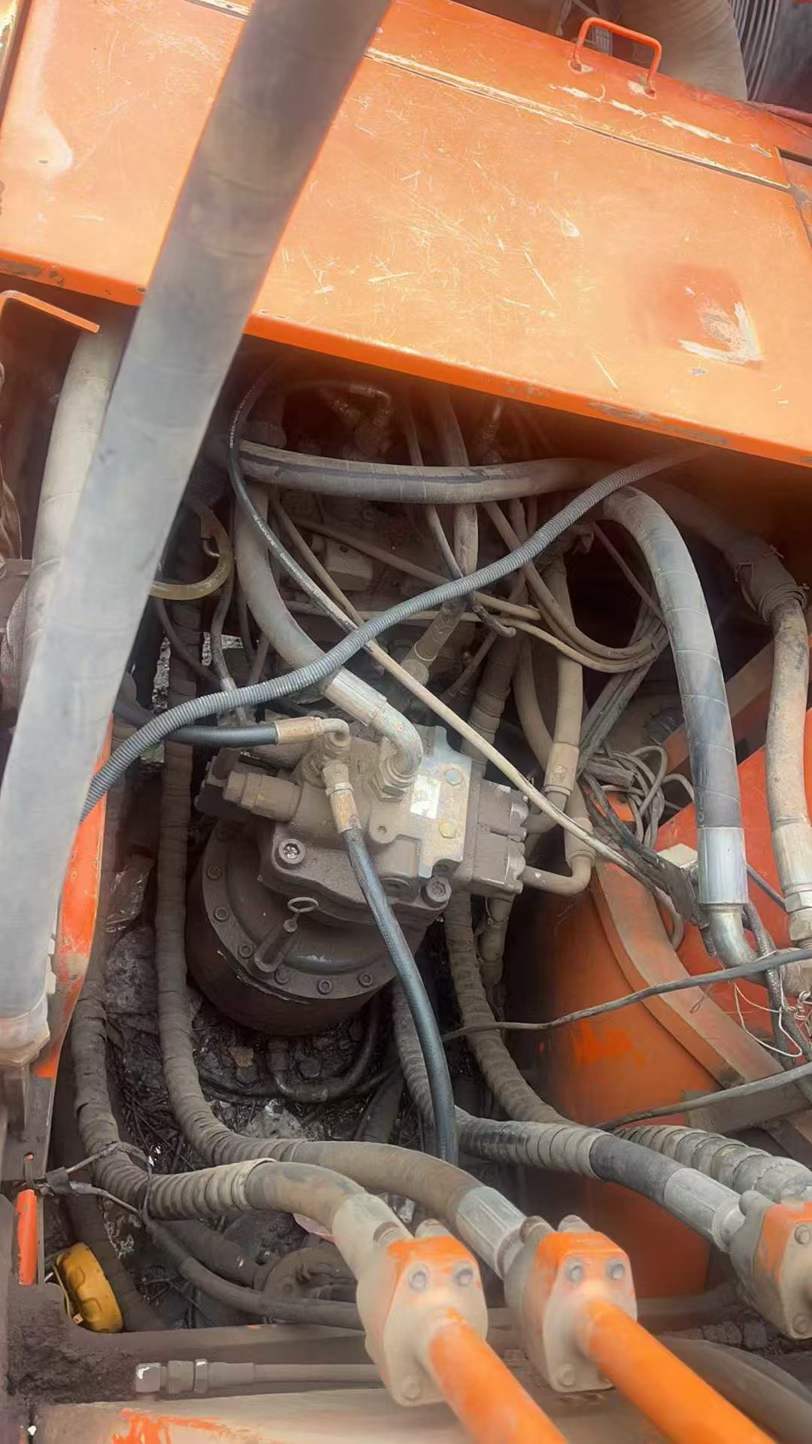 Used Doosan DH220 Excavator 2016 Model / 4