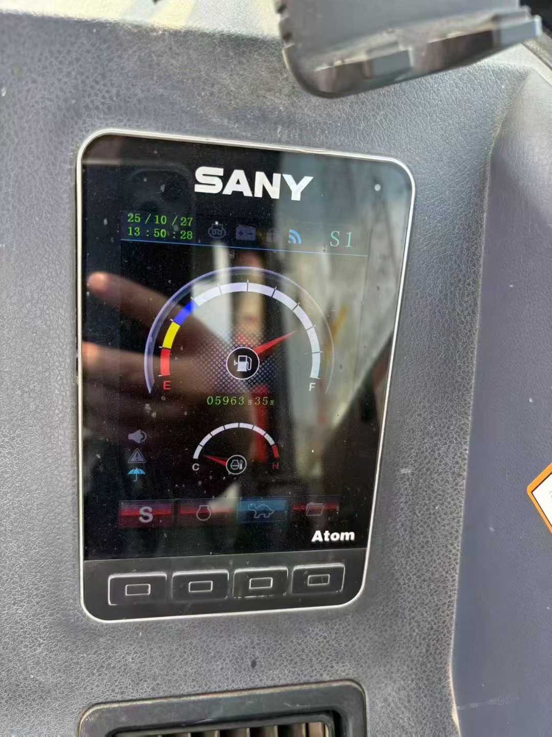 Used Sany SY60 Excavator 2020 Model / 3