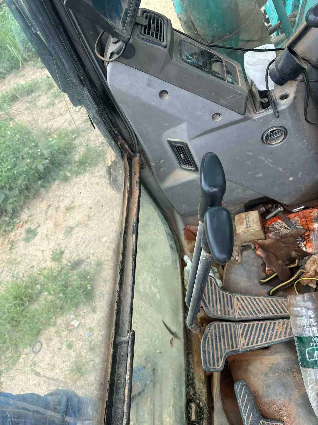 Used Kobelco SK230-6E Excavator 2016 Model / 9