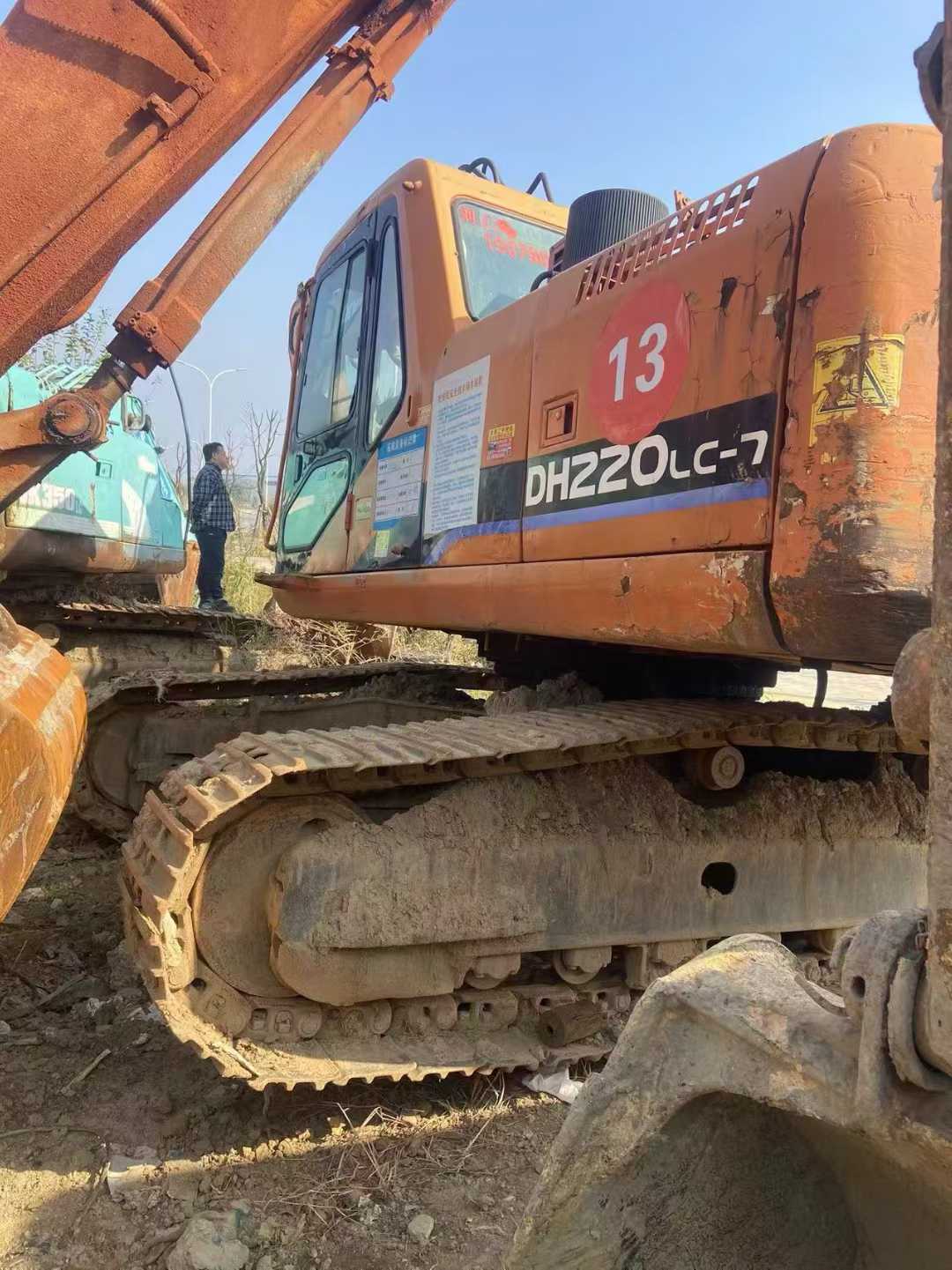 Used Doosan DH220-7 Excavator 2016 Model / 6