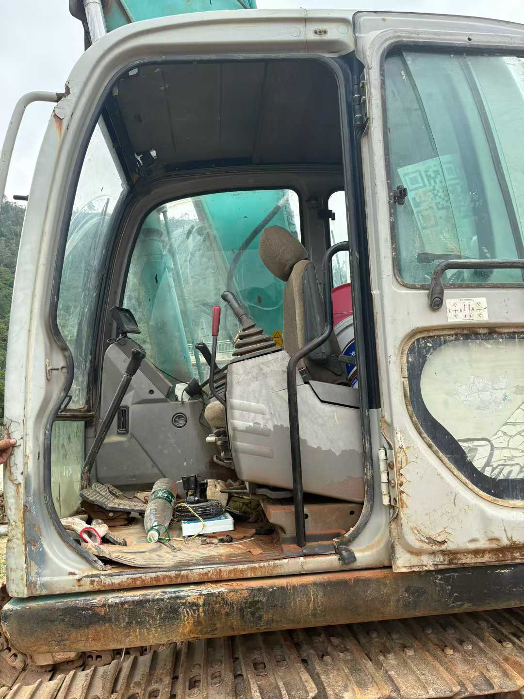 Used Kobelco SK230-6E Excavator 2016 Model / 6