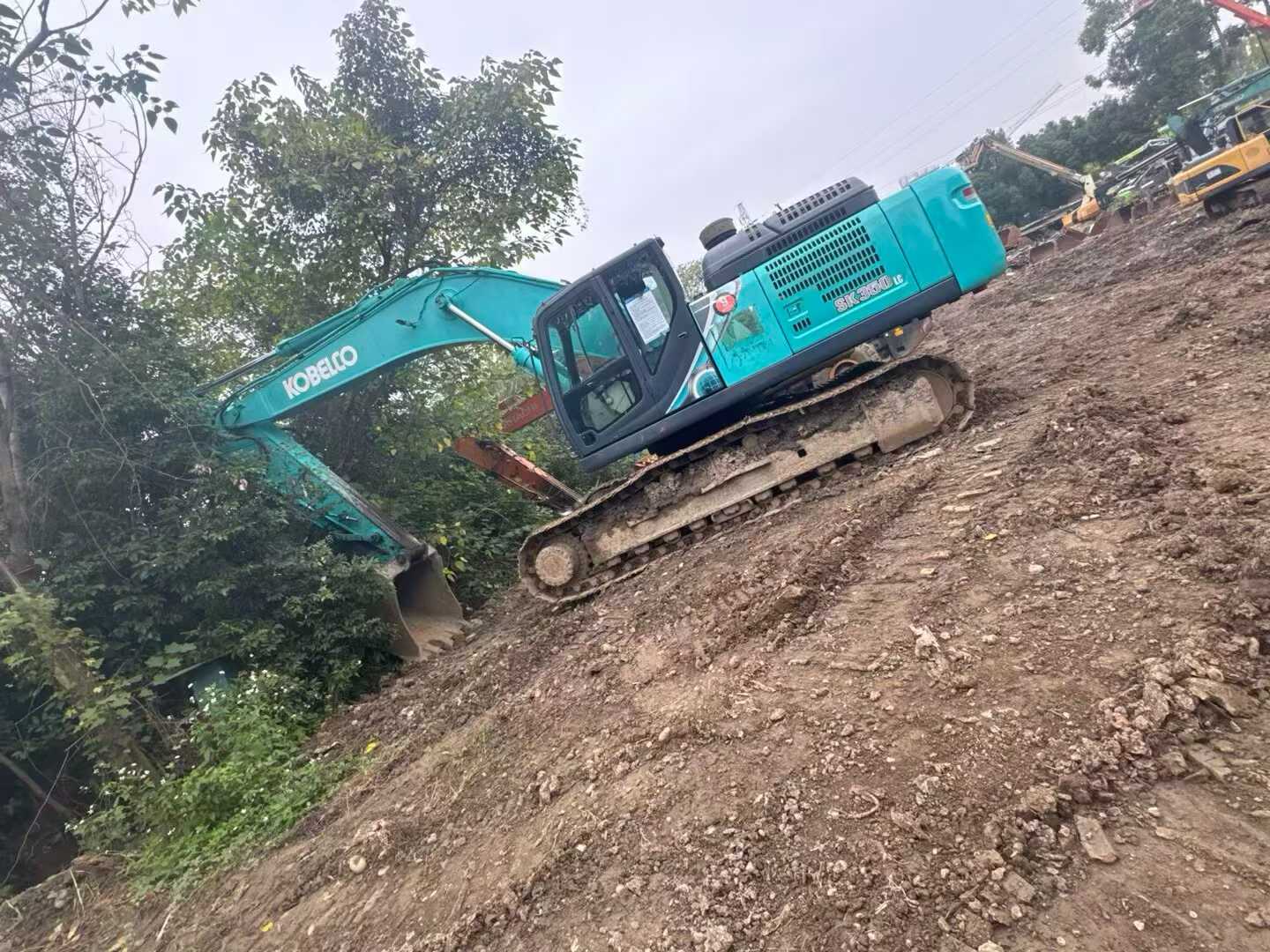 Used Kobelco  SK120-5.5 Excavator 2019 Model / 3
