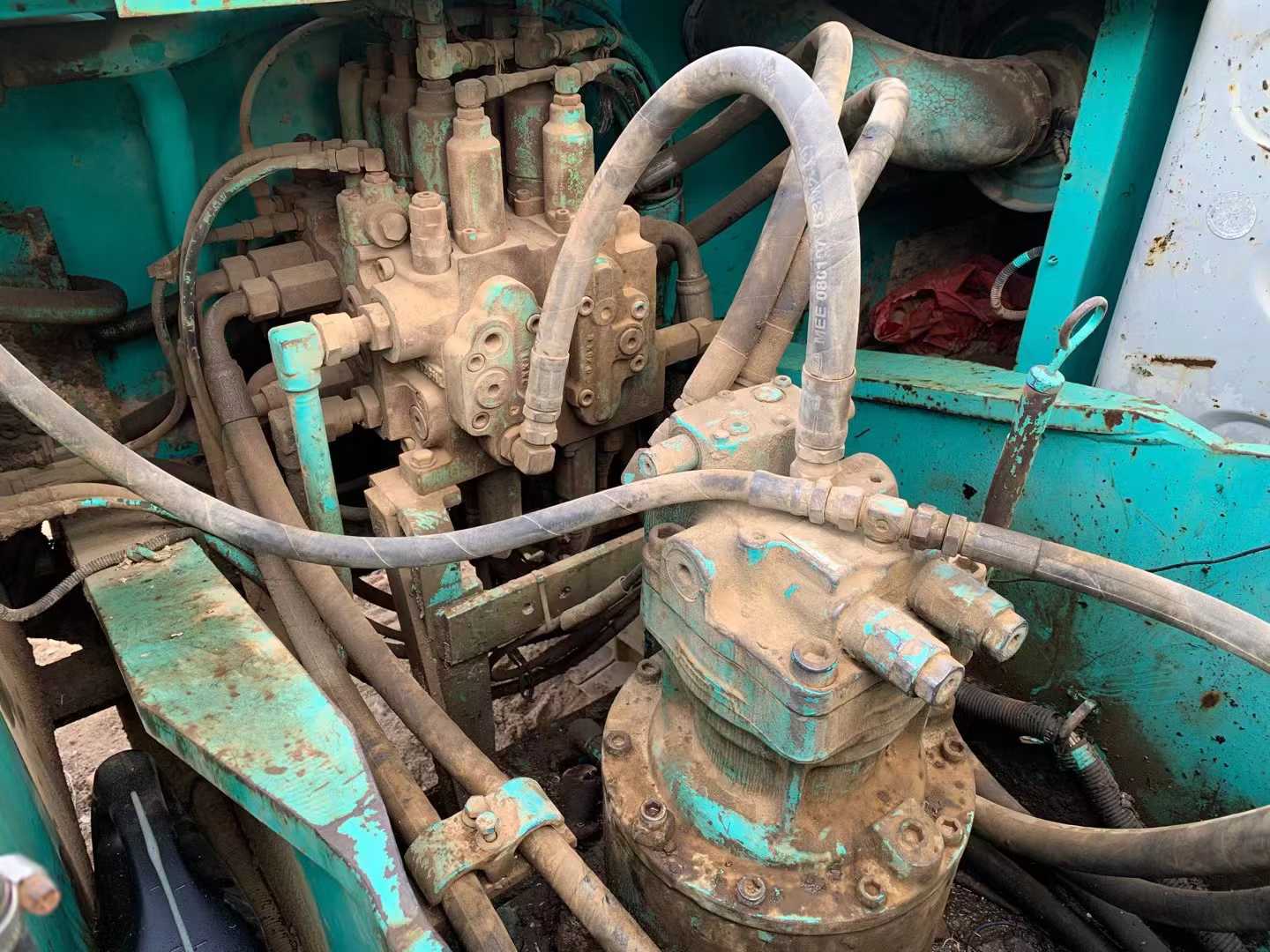 Used Kobelco SK200-6E Excavator 2016 Model / 8