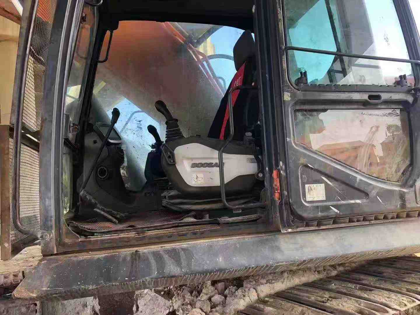Used Doosan DX80 Excavator 2016 Model / 7