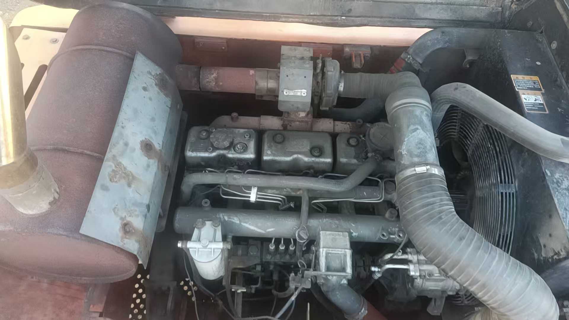 Used Doosan DL300 Excavator 2010 Model / 8