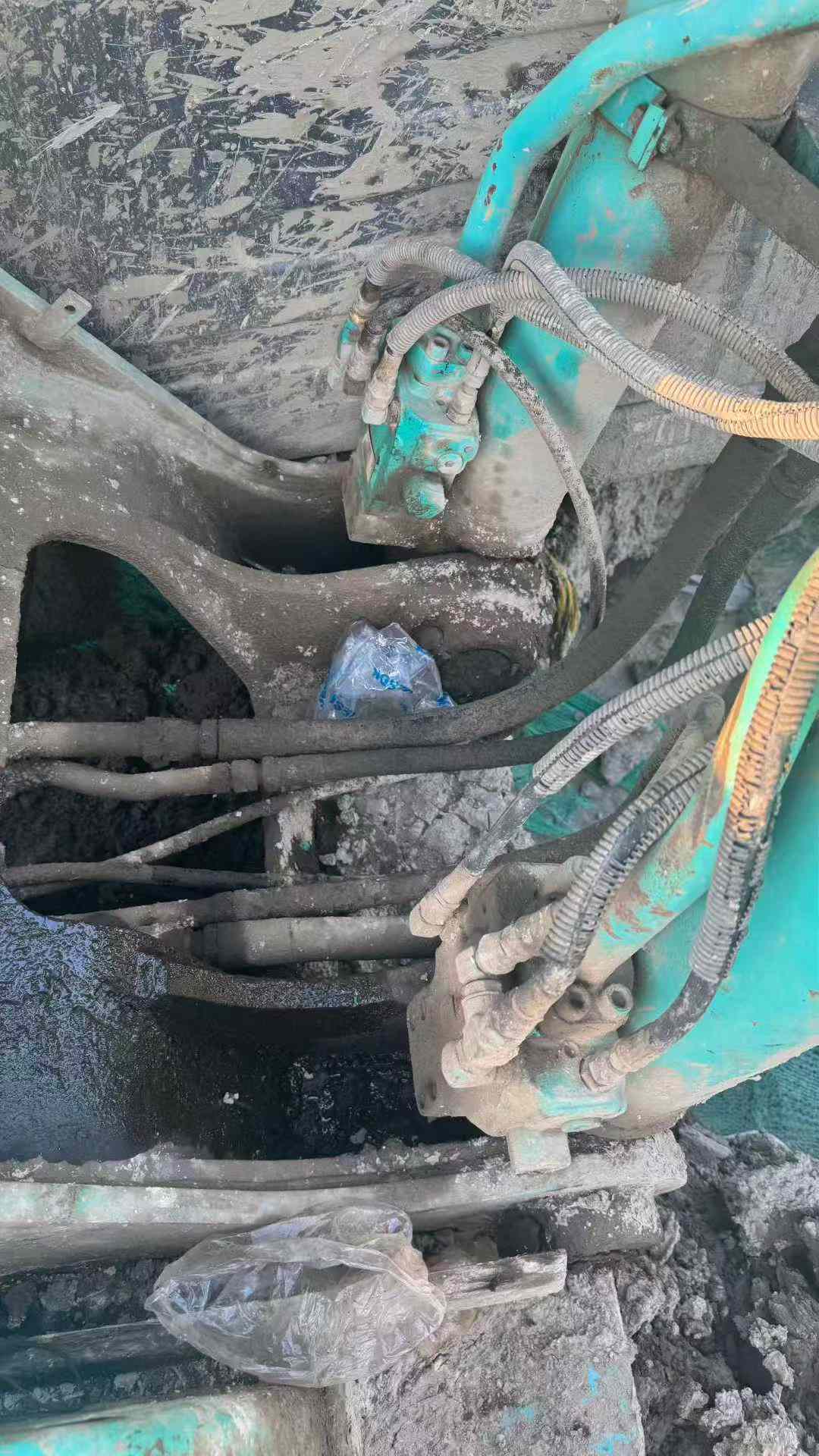 Used Kobelco SK200-11 Excavator 2016 Model / 9