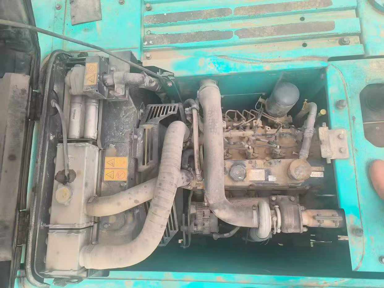 Used Kobelco SK130 Excavator 2012 Model / 3