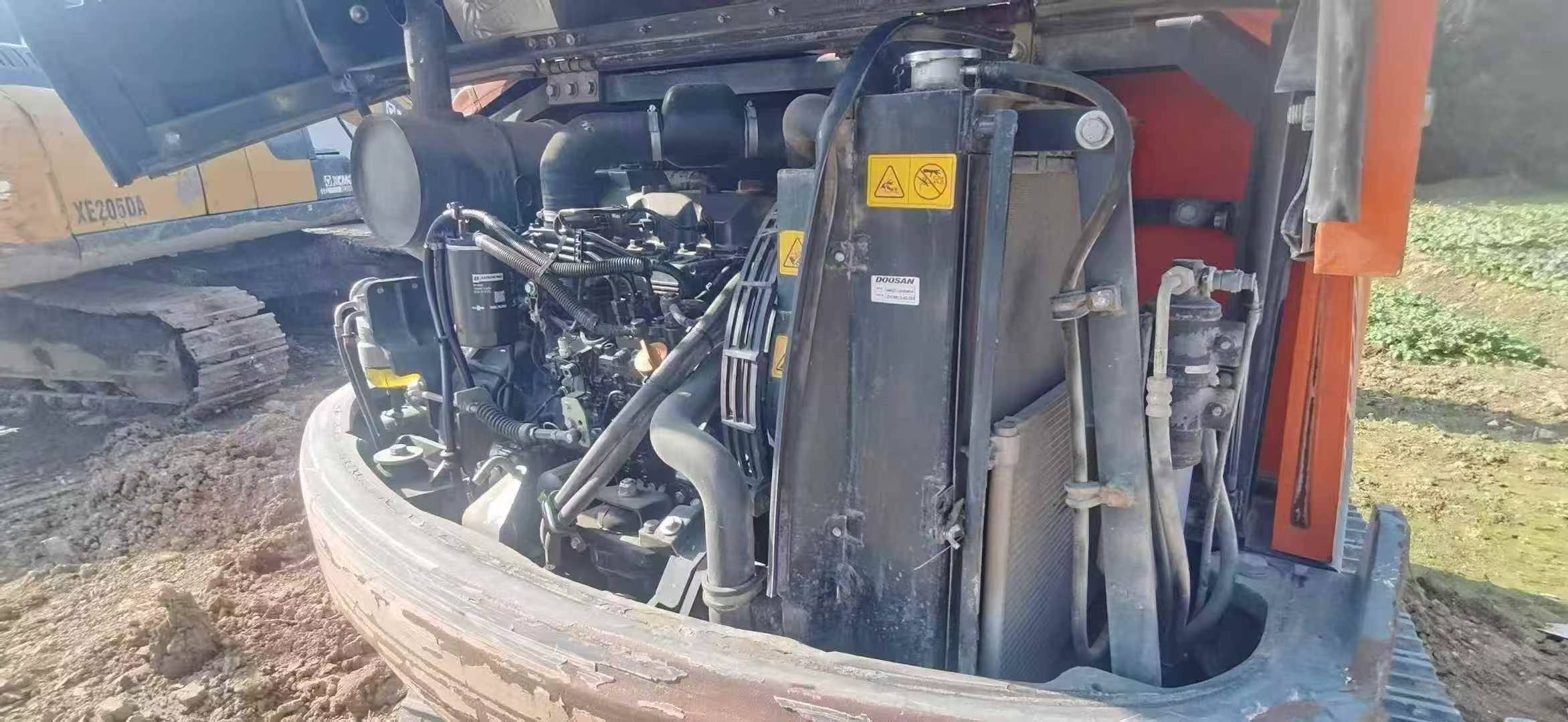 Used Doosan DX60 Excavator 2016 Model / 6