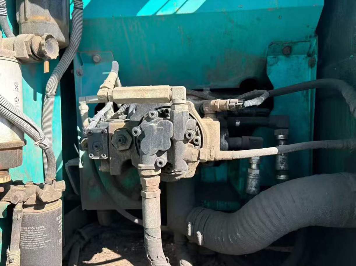 Used Kobelco SK130-8 Excavator 2013 Model / 3