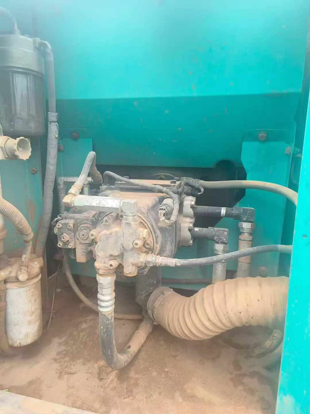 Used Kobelco SK130 Excavator 2012 Model / 4