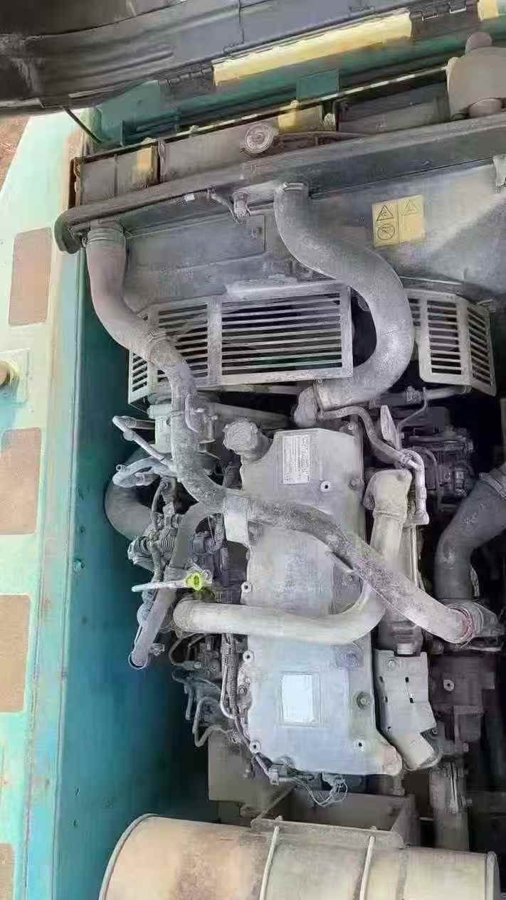 Used Kobelco SK200-8 Excavator 2016 Model / 3