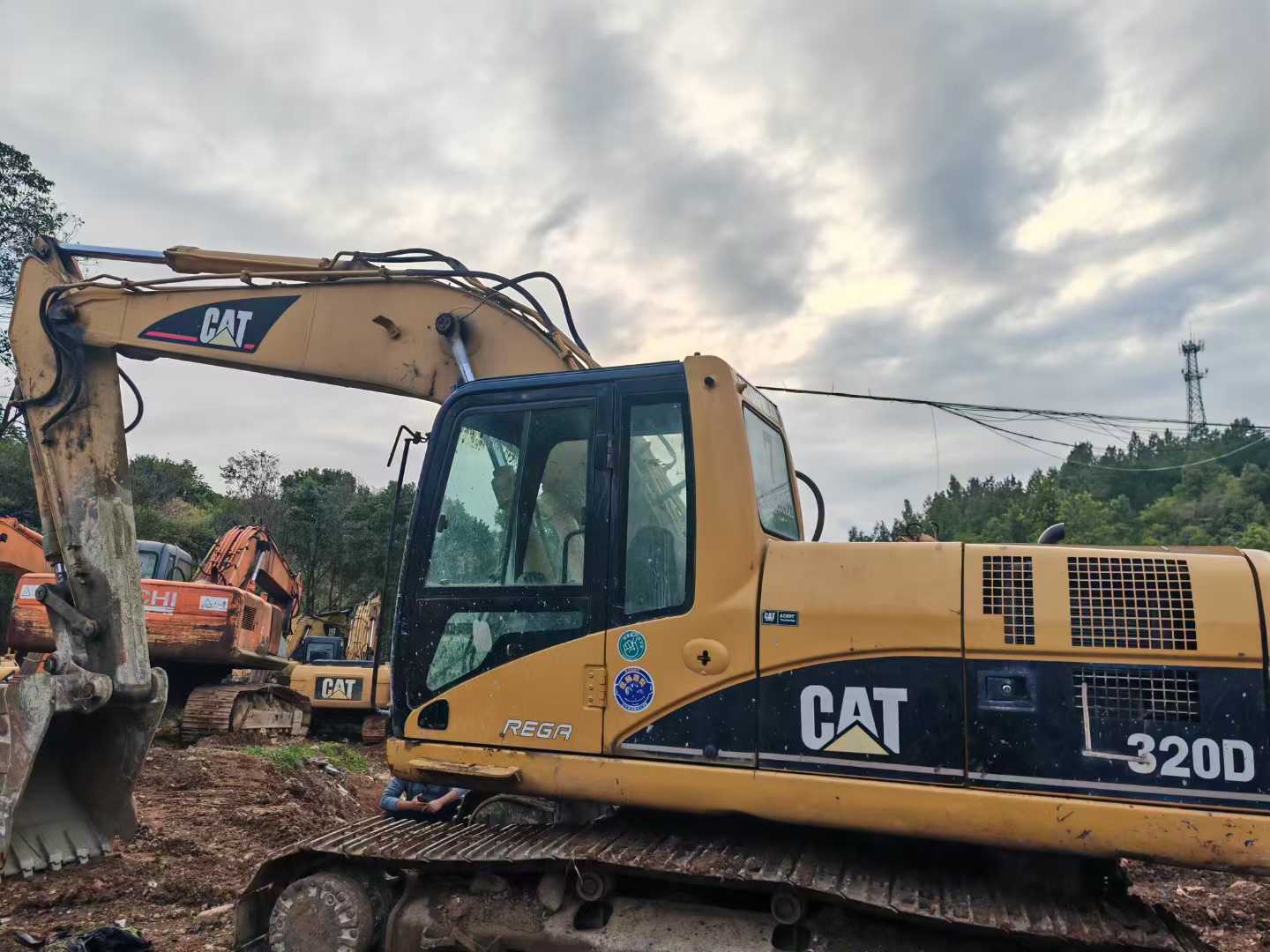 Used Caterpillar 320C Excavator 2016 Model / 2