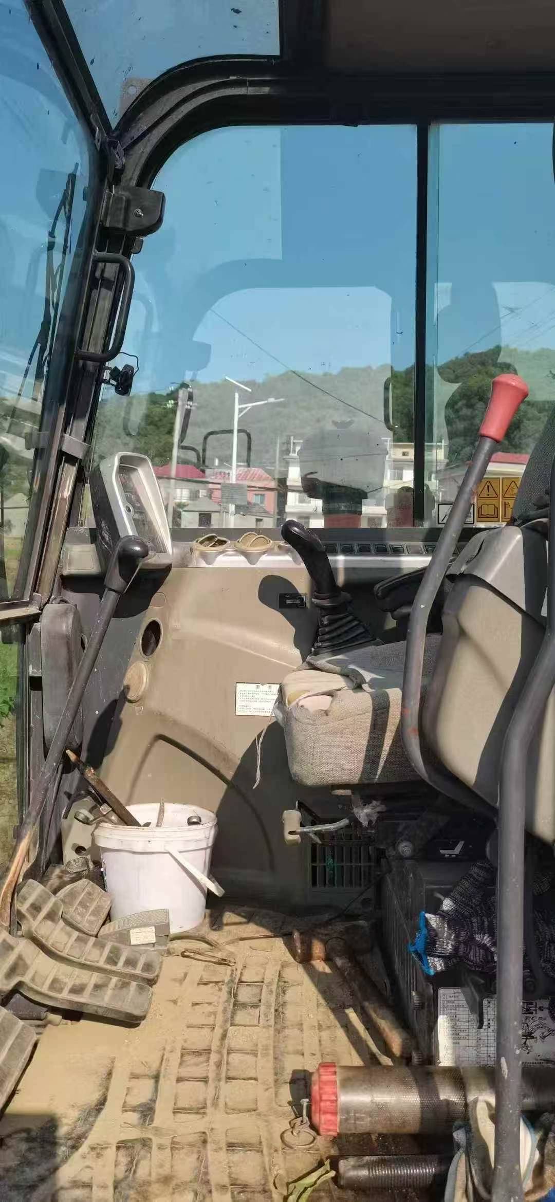 Used Doosan DX60 Excavator 2016 Model / 8