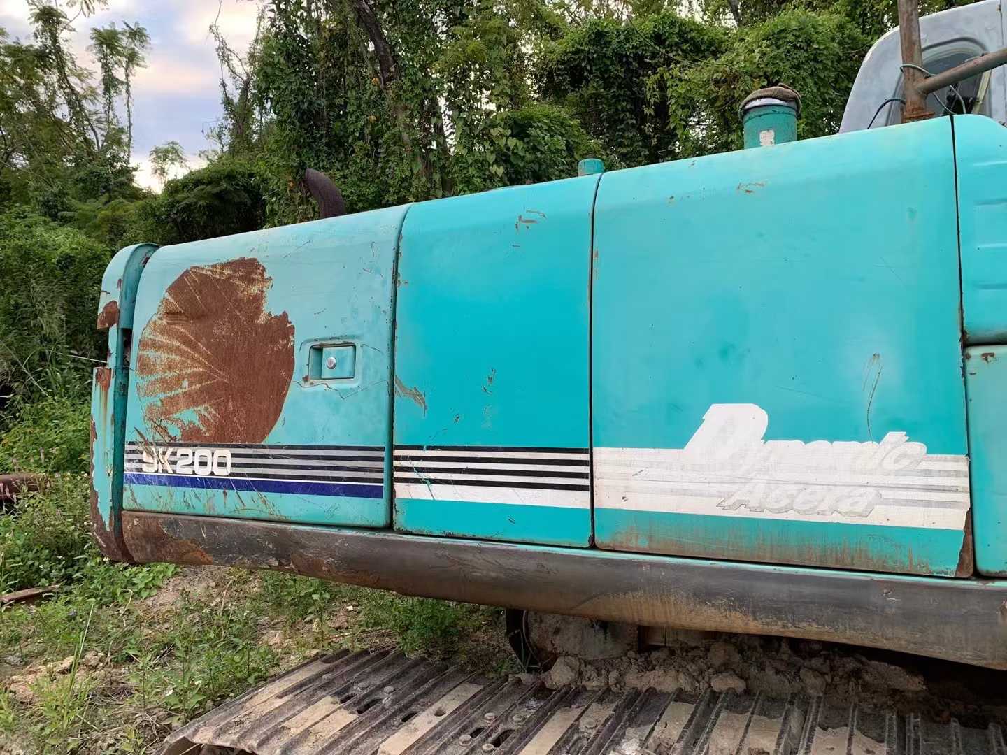 Used Kobelco SK200-6E Excavator 2016 Model / 3