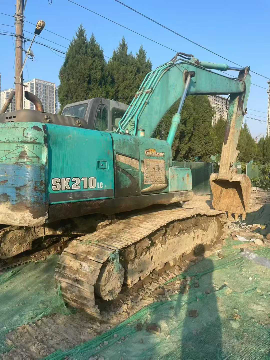 Used Kobelco SK200-11 Excavator 2016 Model / 3