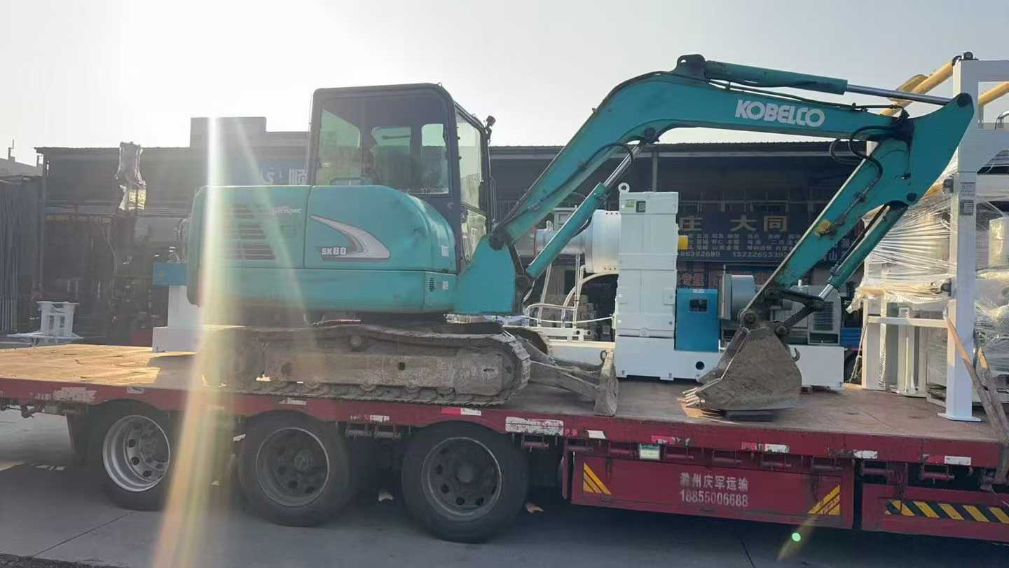 Used Kobelco SK60 Excavator 2016 Model / 3