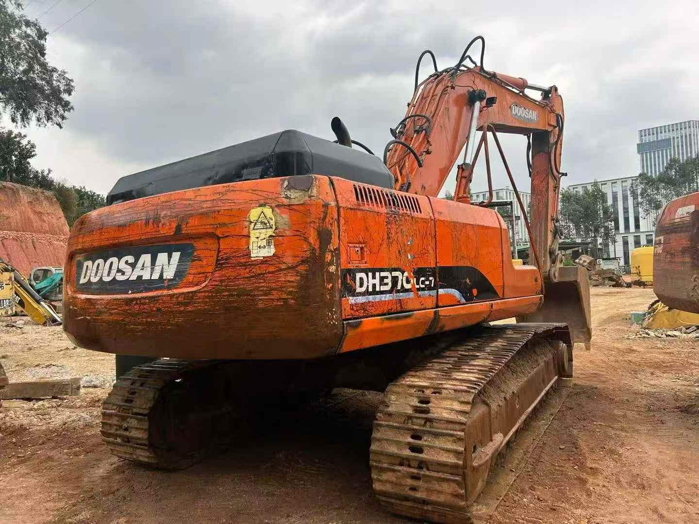 Used Doosan DL300 Excavator 2016 Model