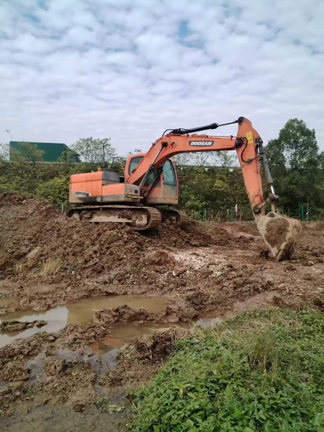 Used Doosan DH130LC-V Excavator 2019 Model