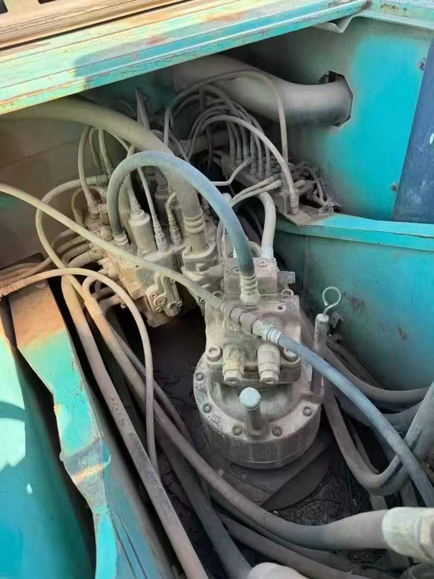 Used Kobelco SK200-11 Excavator 2016 Model / 5