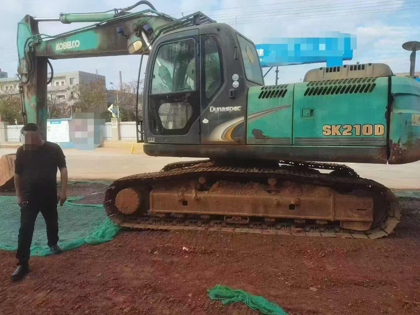 Used Kobelco SK200 Excavator 2016 Model / 2