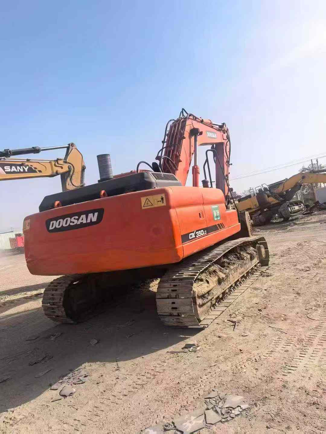 Used Doosan DL300 Excavator 2015 Model / 3